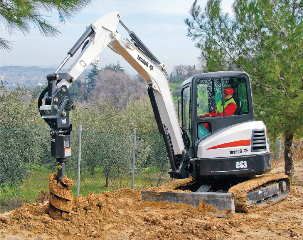 Equipamentos Compactos: Eficiência e Versatilidade no Canteiro de Obras